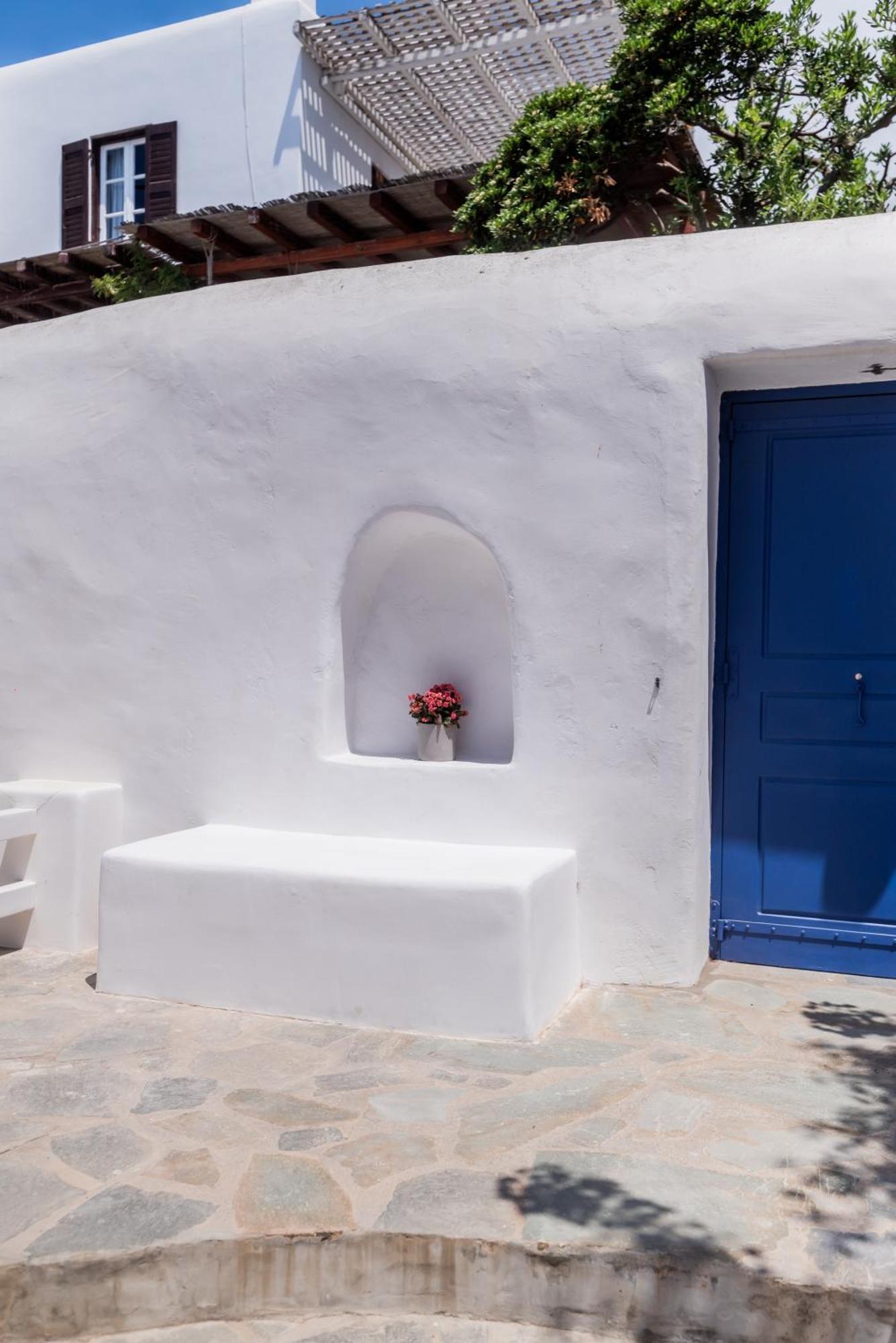 Olive Tree Mykonos Town Semi-Basement Apartment Exterior foto